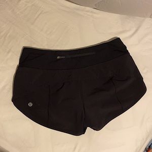 Lululemon speed up mid rise shorts size 2